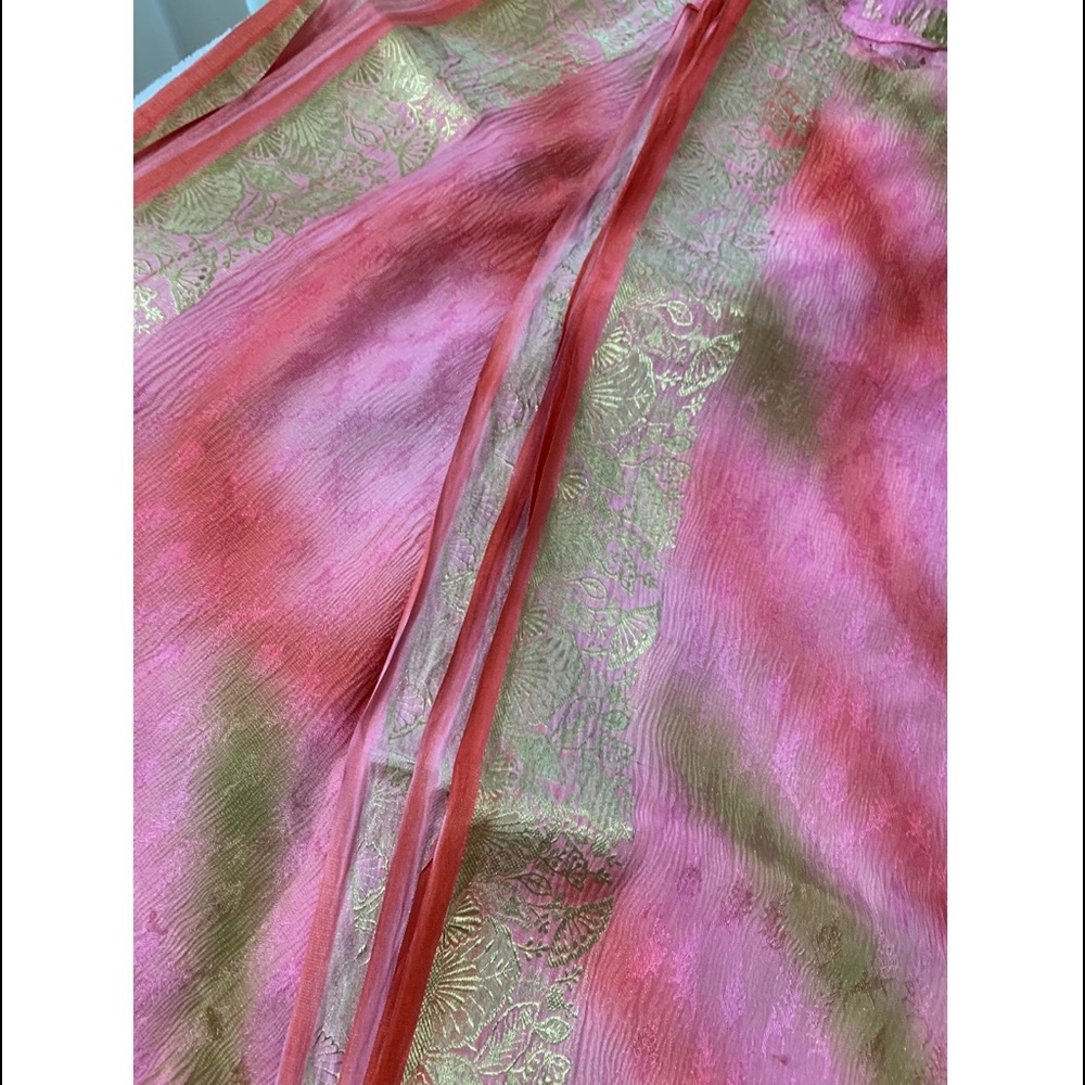 Indian Sari | Saree. Vintage. Pink & Green & Gold